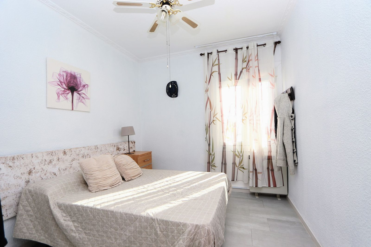 Se vende Villa - Chalet de 6 dormitorios en Costa Blanca, Alicante, España