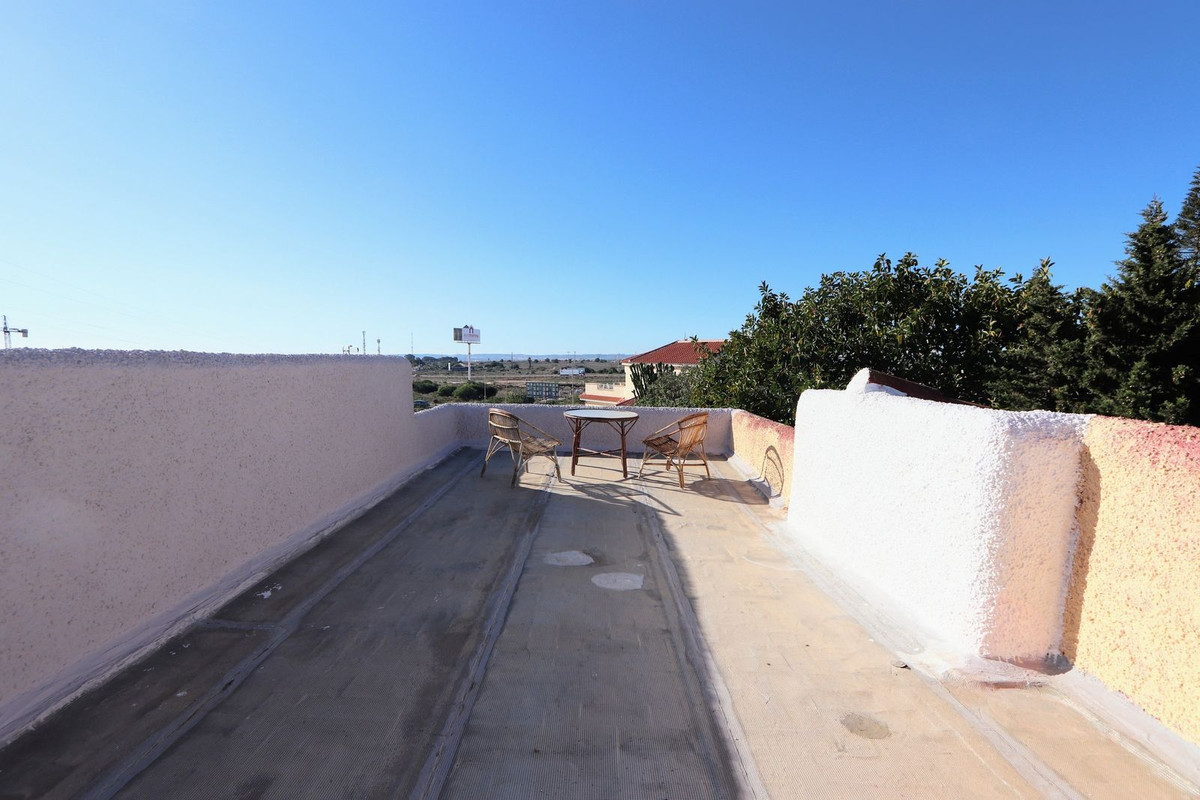 Se vende Villa - Chalet de 6 dormitorios en Costa Blanca, Alicante, España