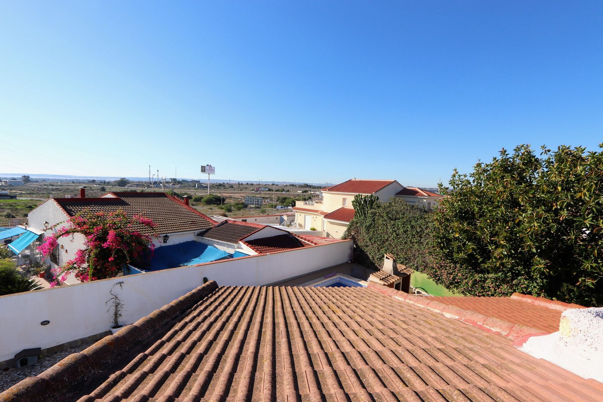 Se vende Villa - Chalet de 6 dormitorios en Costa Blanca, Alicante, España