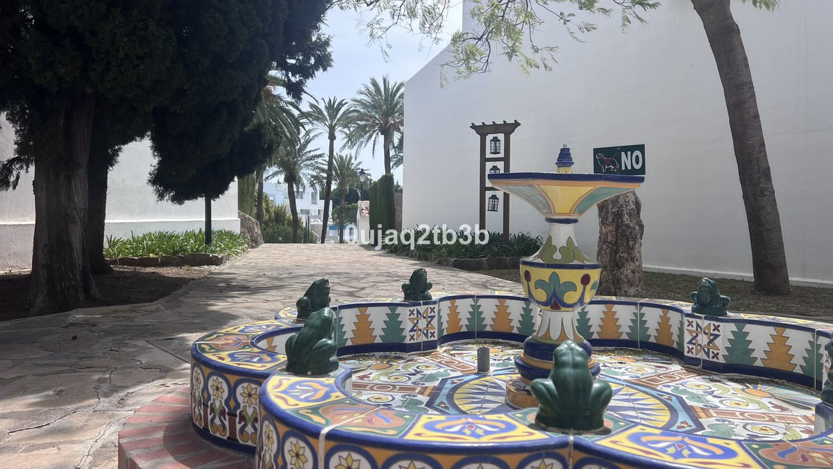 Se vende Apartamento Planta Media de 2 dormitorios en Costa Del Sol, Málaga, España