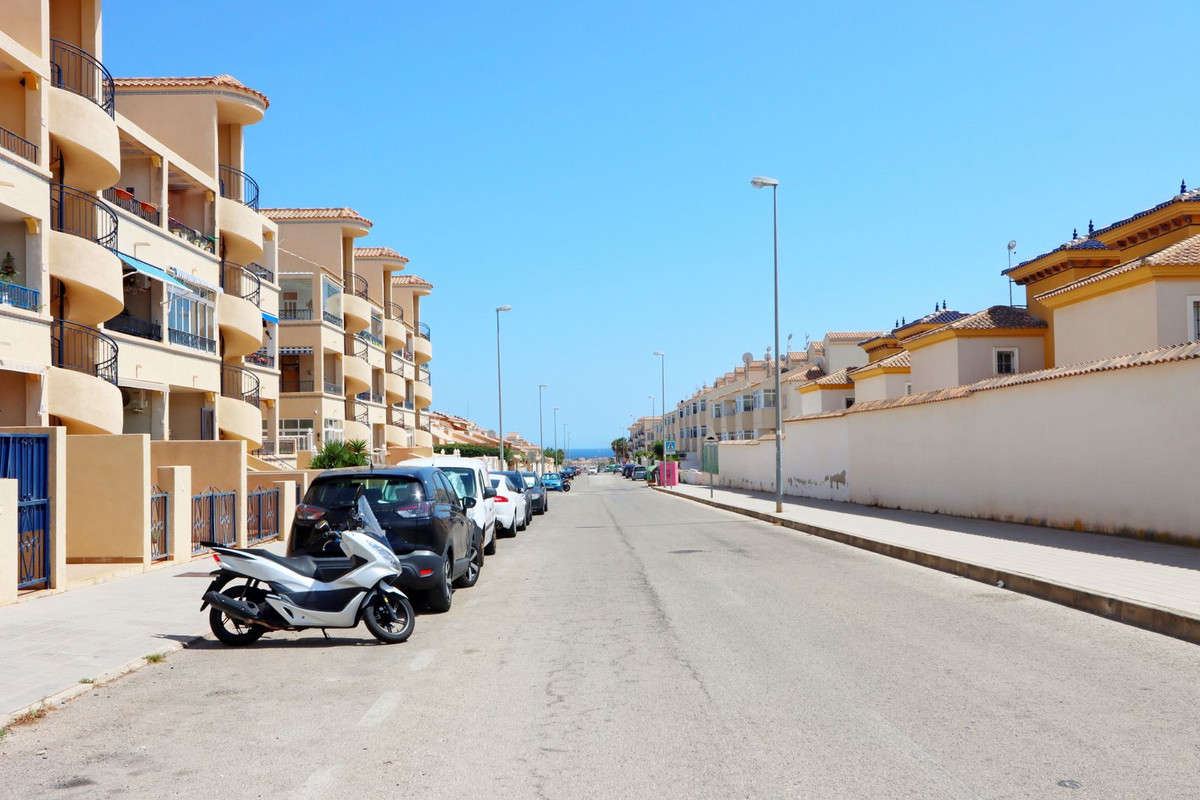 2 Bed Apartment for sale in Punta Prima Costa Blanca, Alicante, Spain