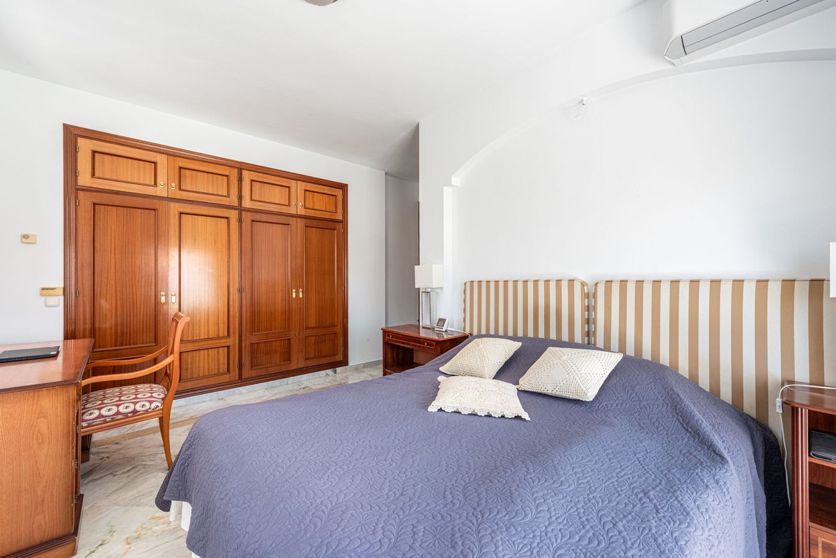 Se vende Villa - Chalet de 3 dormitorios en Costa Del Sol, Málaga, España