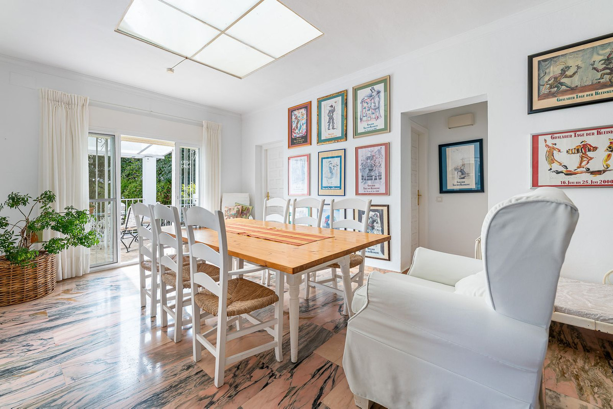 Se vende Villa - Chalet de 4 dormitorios en Costa Del Sol, Málaga, España