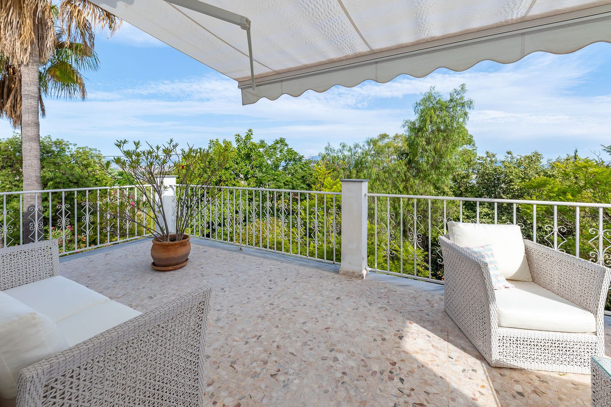 Se vende Villa - Chalet de 4 dormitorios en Costa Del Sol, Málaga, España