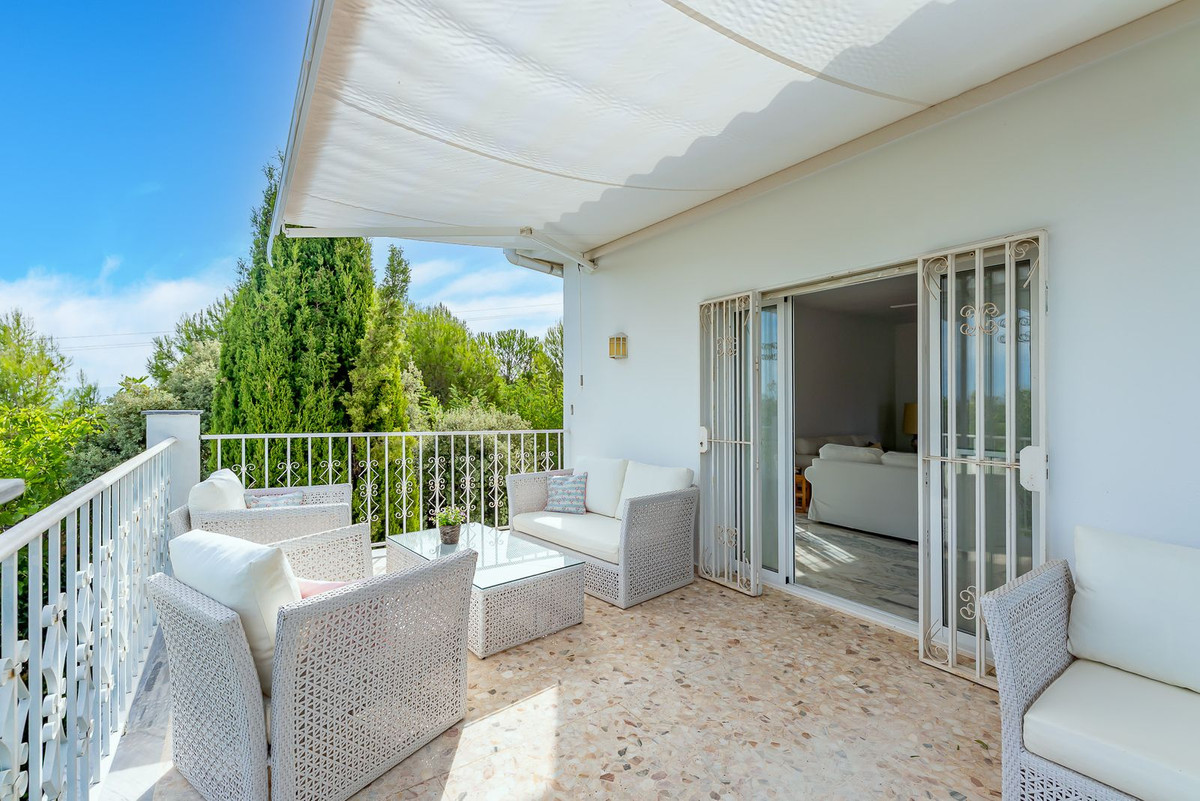 Se vende Villa - Chalet de 4 dormitorios en Costa Del Sol, Málaga, España