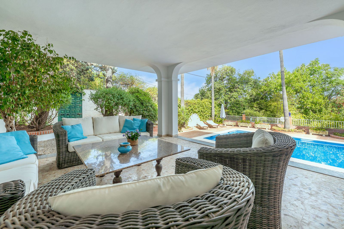 Se vende Villa - Chalet de 4 dormitorios en Costa Del Sol, Málaga, España