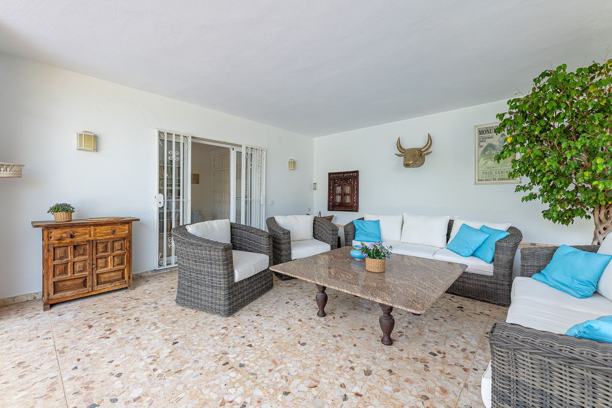 Se vende Villa - Chalet de 4 dormitorios en Costa Del Sol, Málaga, España