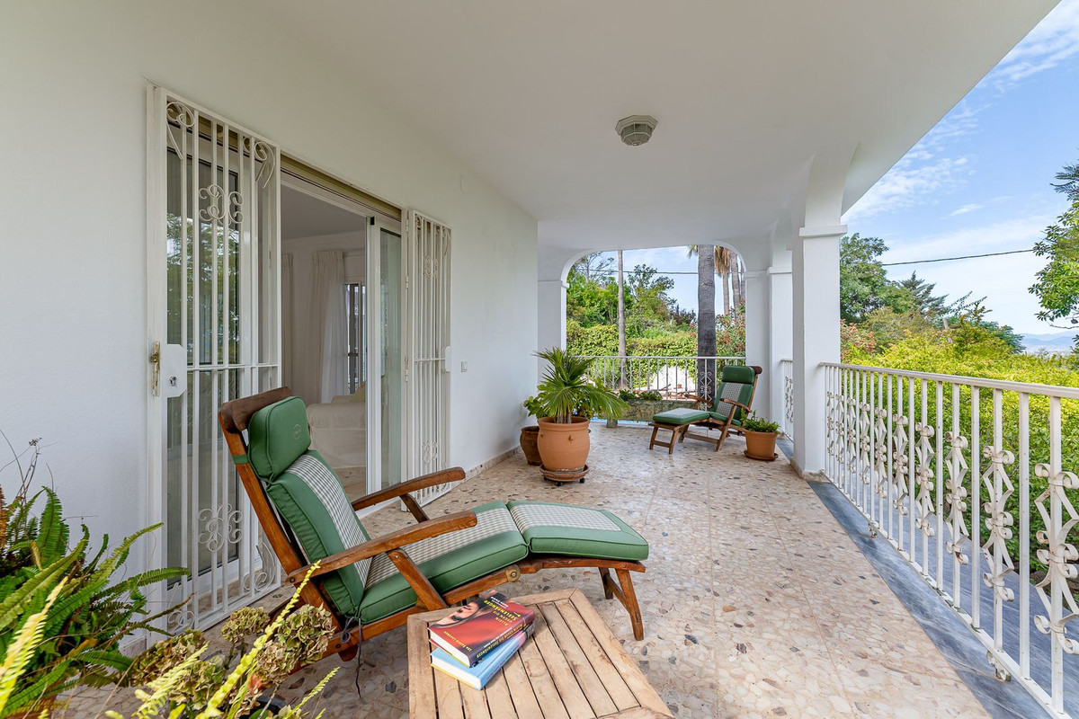 Se vende Villa - Chalet de 4 dormitorios en Costa Del Sol, Málaga, España