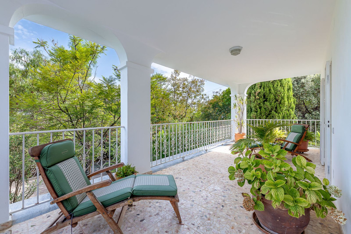 Se vende Villa - Chalet de 4 dormitorios en Costa Del Sol, Málaga, España