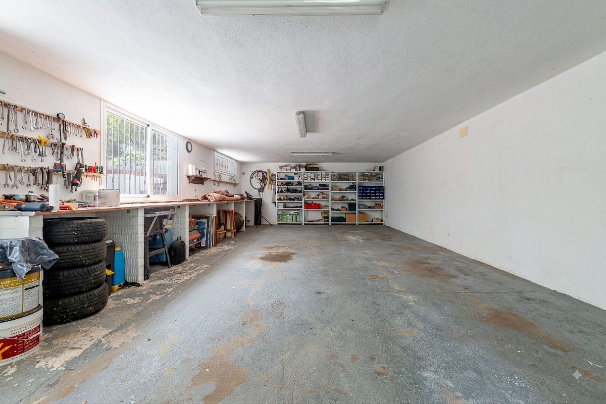 Se vende Villa - Chalet de 4 dormitorios en Costa Del Sol, Málaga, España
