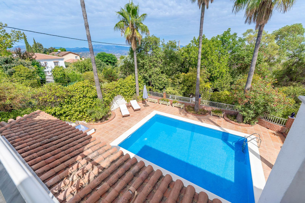 Se vende Villa - Chalet de 4 dormitorios en Costa Del Sol, Málaga, España
