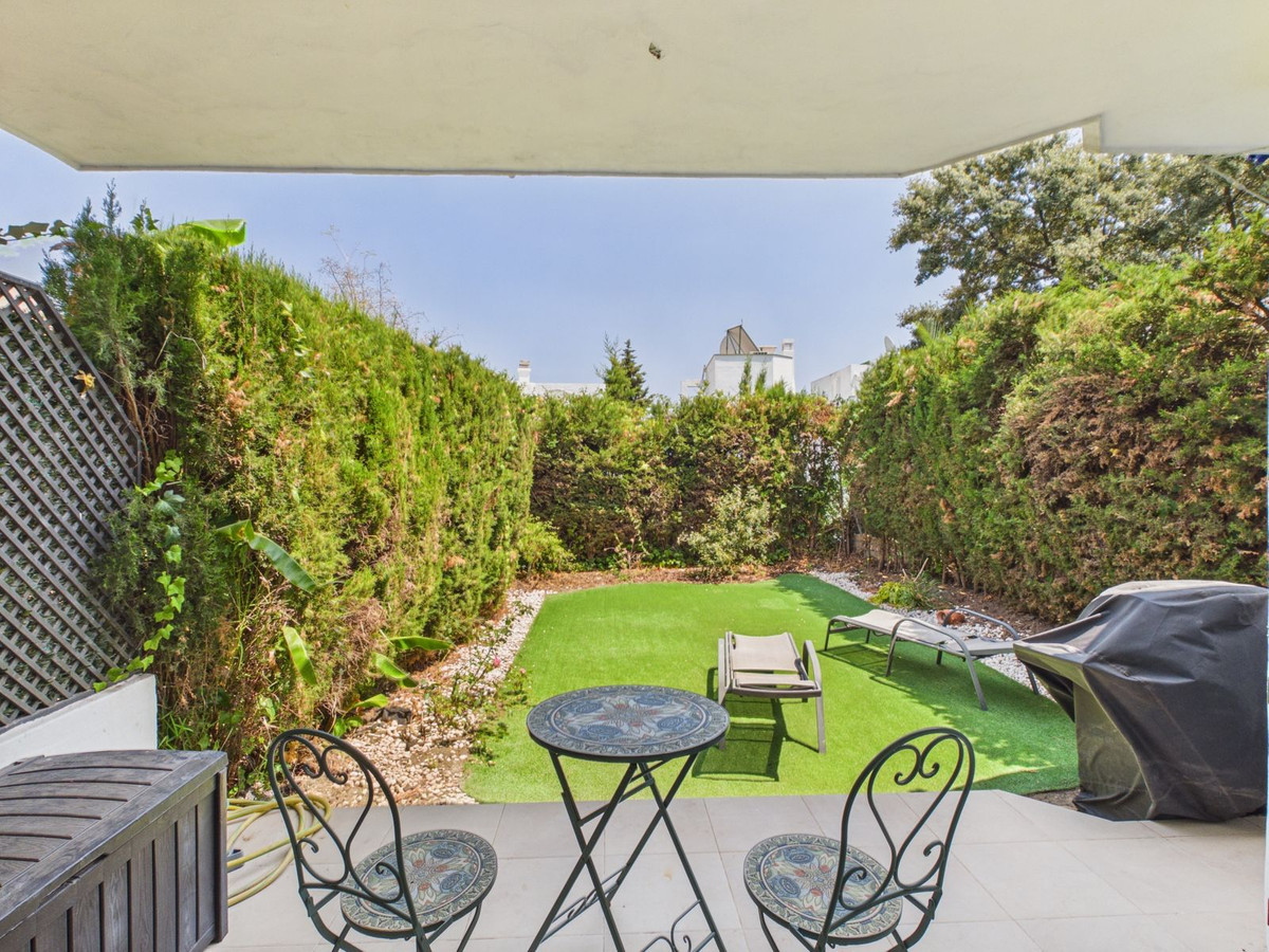 4 Bed Townhouse for sale in Selwo Costa Del Sol, Málaga, Spain