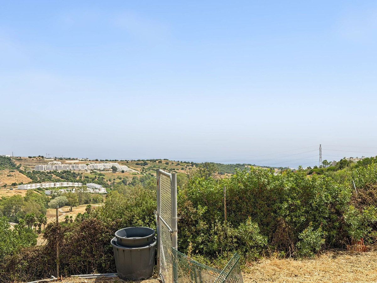 3 Bed Townhouse for sale in Casares Costa Del Sol, Málaga, Spain