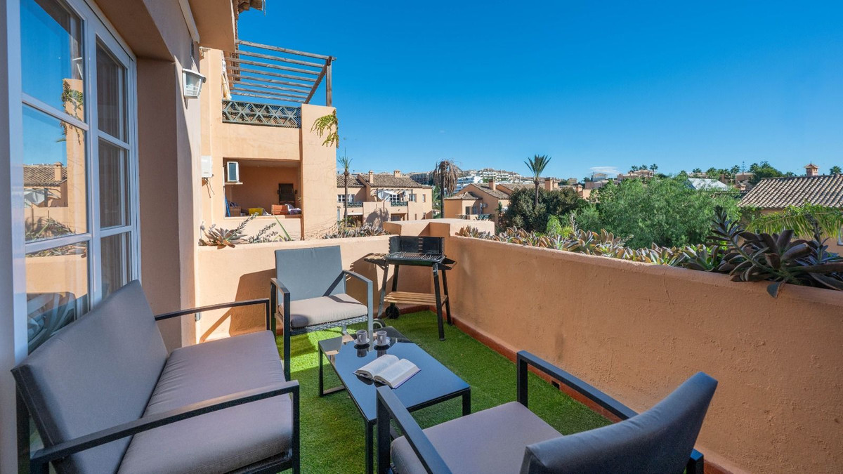 Se vende Apartamento en Planta Última de 2 dormitorios en Costa Del Sol, Málaga, España