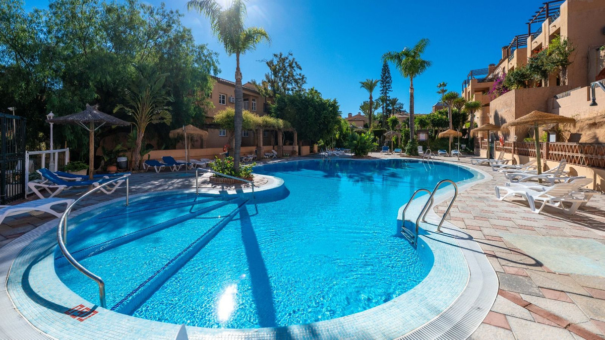 Se vende Apartamento en Planta Última de 2 dormitorios en Costa Del Sol, Málaga, España