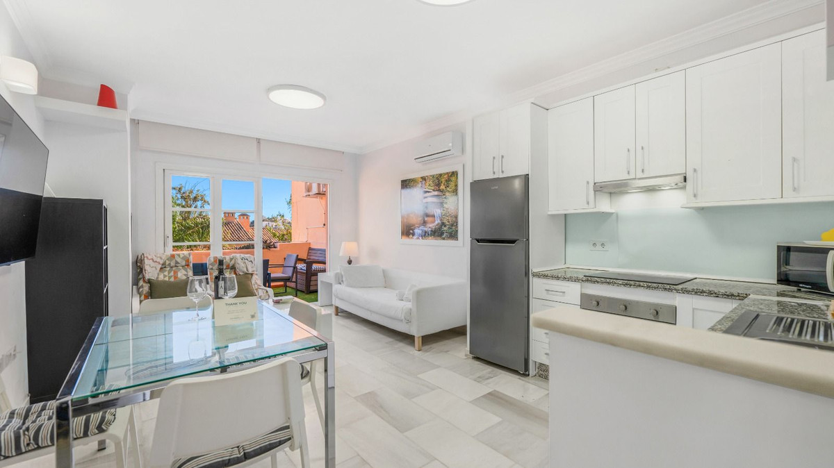 Se vende Apartamento en Planta Última de 2 dormitorios en Costa Del Sol, Málaga, España