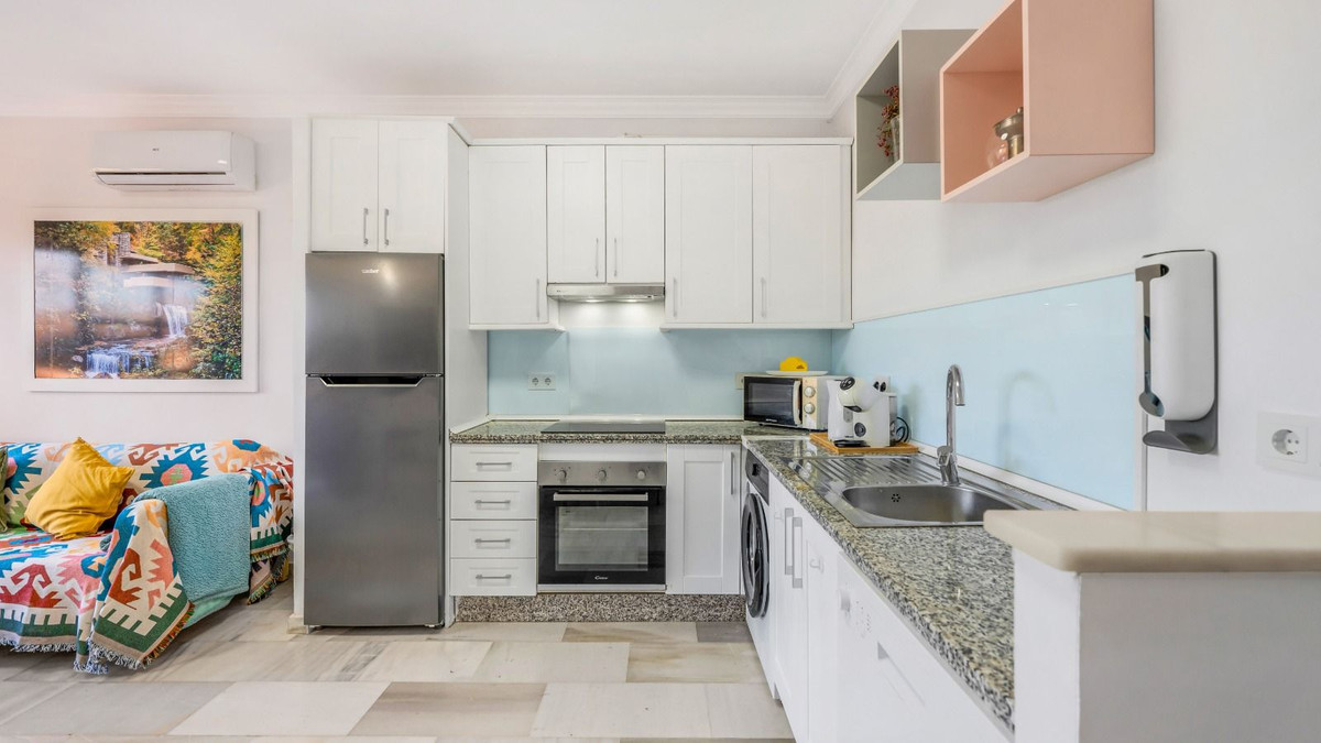 Se vende Apartamento en Planta Última de 2 dormitorios en Costa Del Sol, Málaga, España