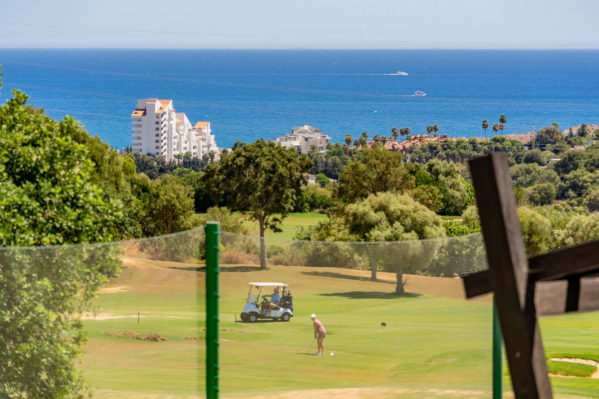 Se vende Pareada de 6 dormitorios en Costa Del Sol, Málaga, España