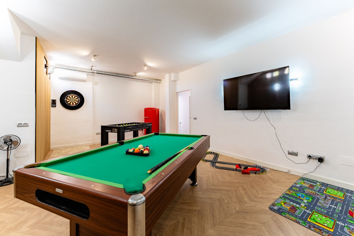 Se vende Pareada de 6 dormitorios en Costa Del Sol, Málaga, España