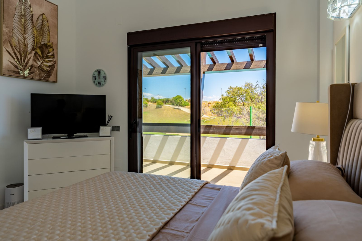 Se vende Pareada de 6 dormitorios en Costa Del Sol, Málaga, España