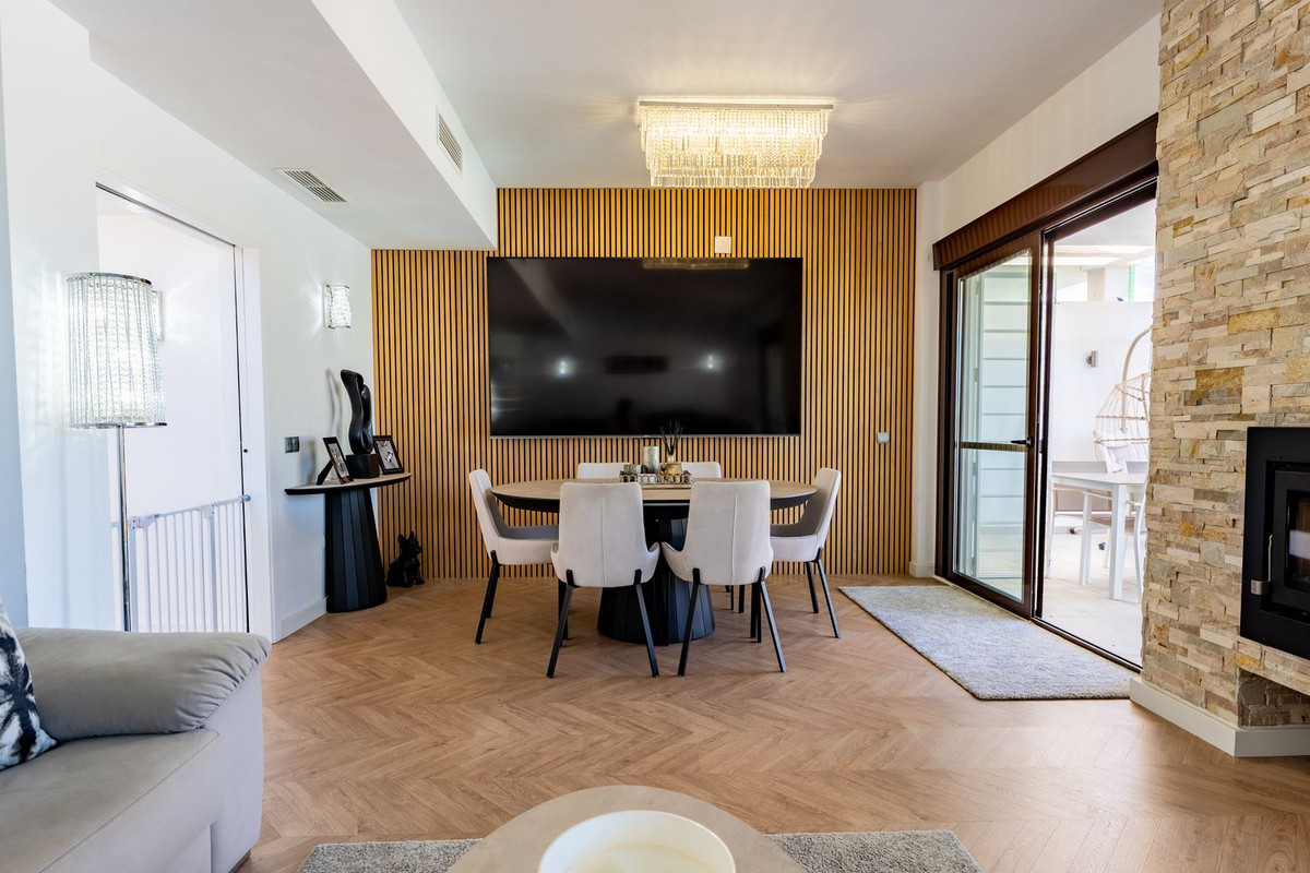 Se vende Pareada de 6 dormitorios en Costa Del Sol, Málaga, España