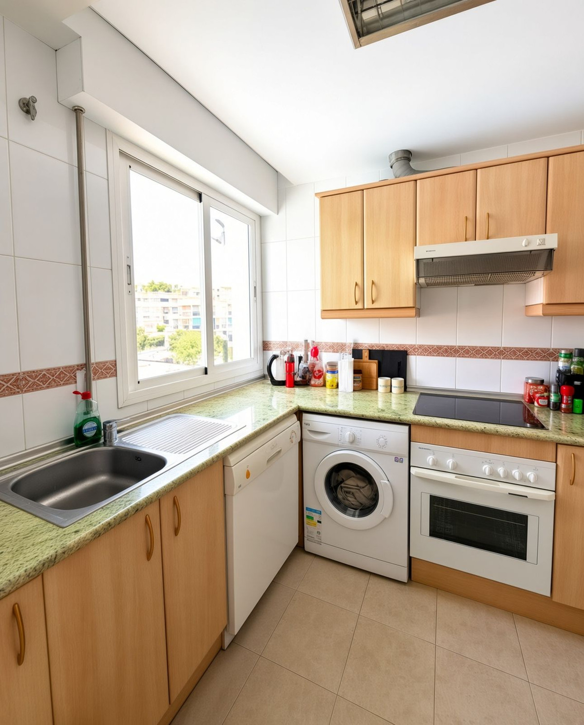 Se vende Apartamento Planta Media de 2 dormitorios en Costa Del Sol, Málaga, España