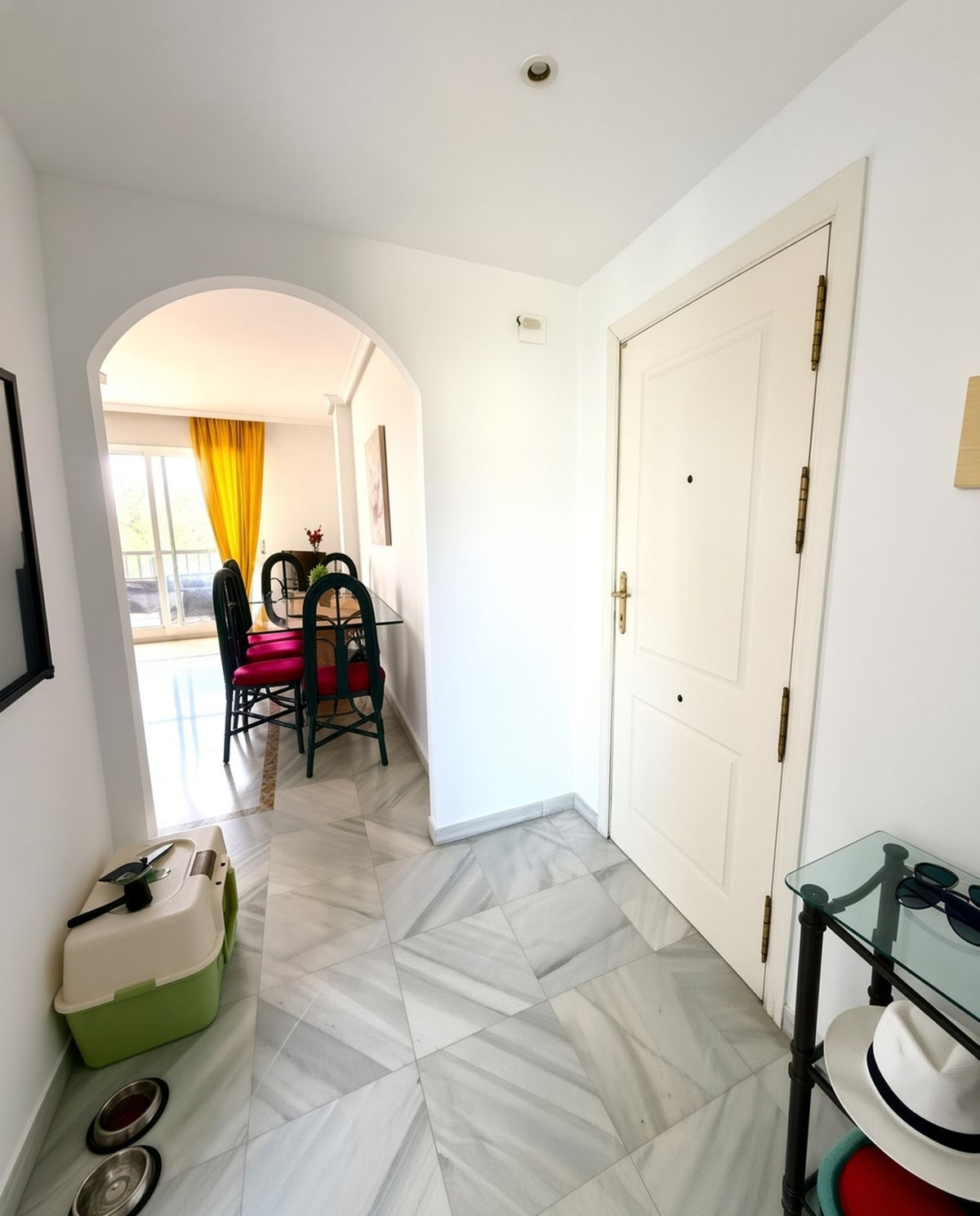 Se vende Apartamento Planta Media de 2 dormitorios en Costa Del Sol, Málaga, España