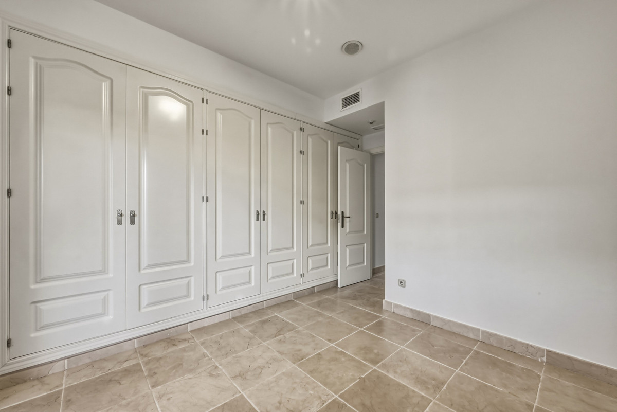 Se vende Apartamento Planta Baja de 2 dormitorios en Costa Del Sol, Málaga, España