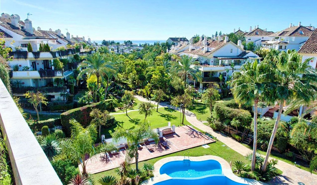 Se vende Apartamento Planta Media de 3 dormitorios en Costa Del Sol, Málaga, España