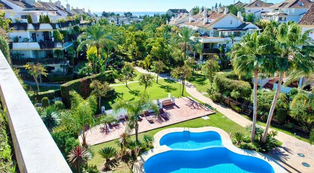 Se vende Apartamento Planta Media de 3 dormitorios en Costa Del Sol, Málaga, España