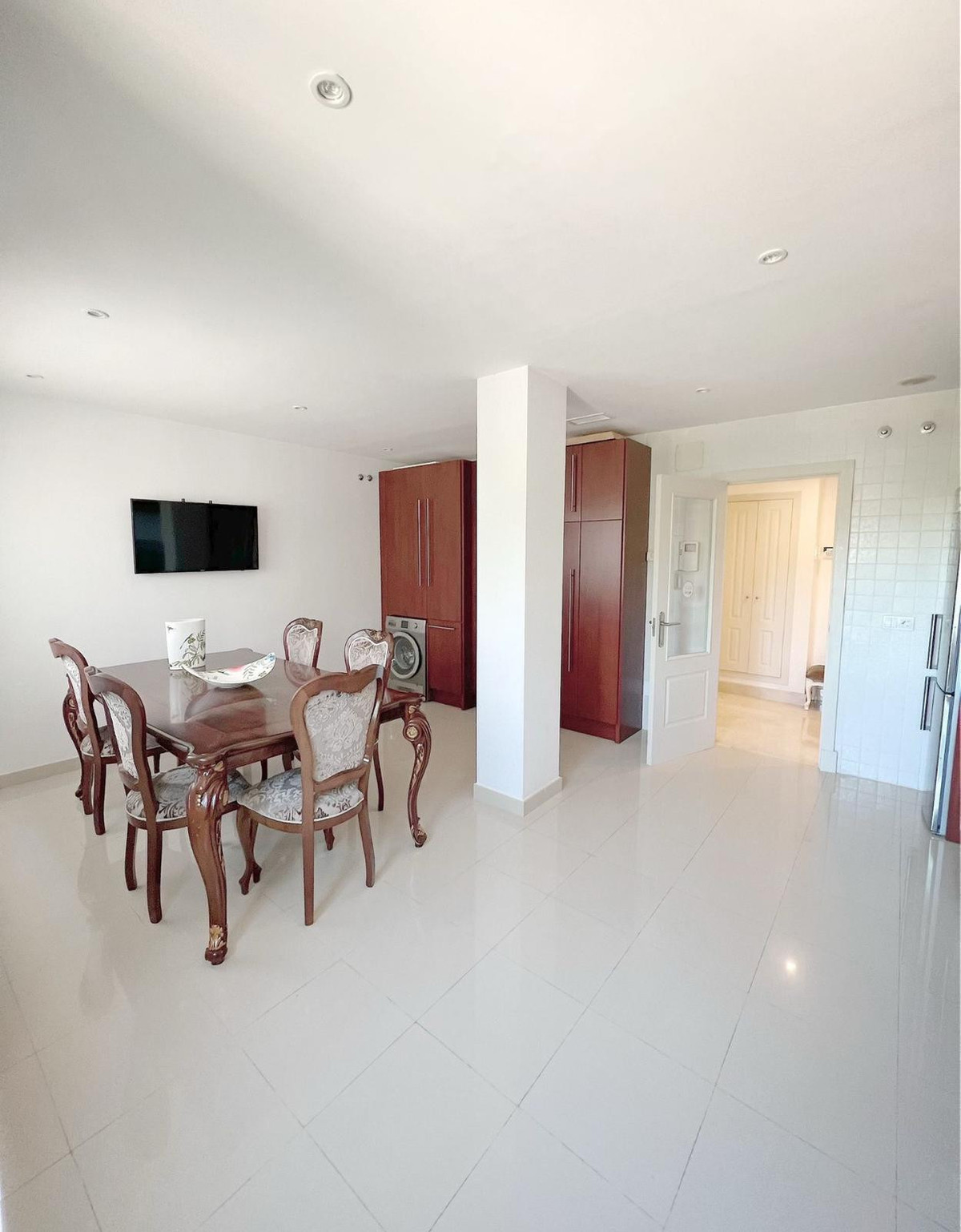 Se vende Apartamento Planta Media de 3 dormitorios en Costa Del Sol, Málaga, España
