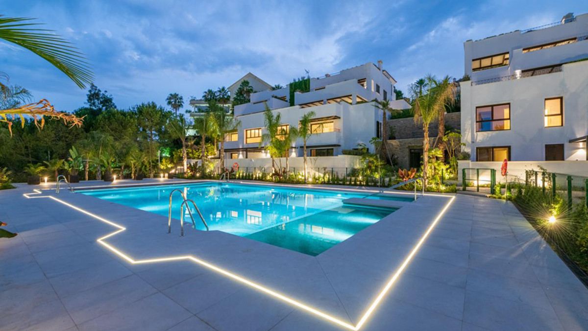 Se vende Apartamento Planta Media de 3 dormitorios en Costa Del Sol, Málaga, España