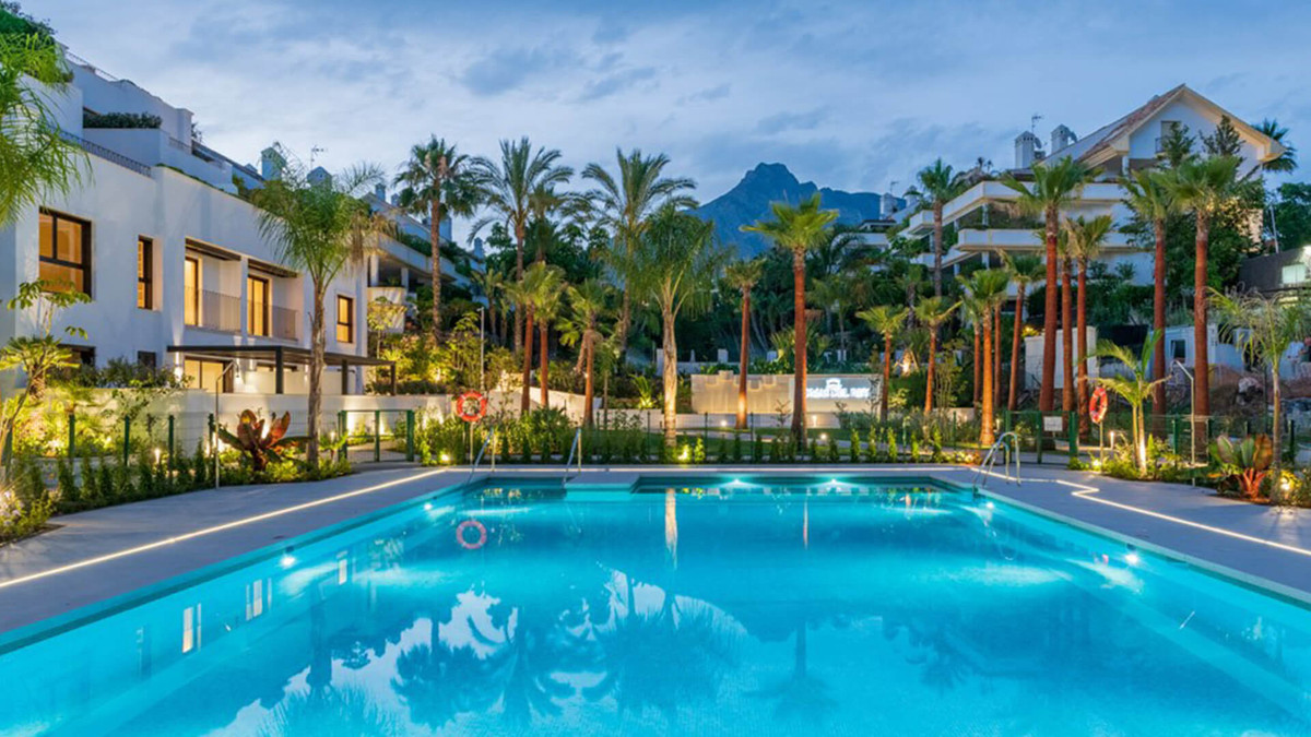 Se vende Apartamento Planta Media de 3 dormitorios en Costa Del Sol, Málaga, España