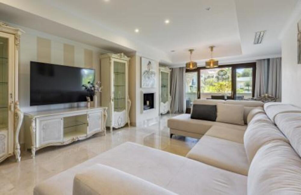 Se vende Apartamento Planta Media de 3 dormitorios en Costa Del Sol, Málaga, España