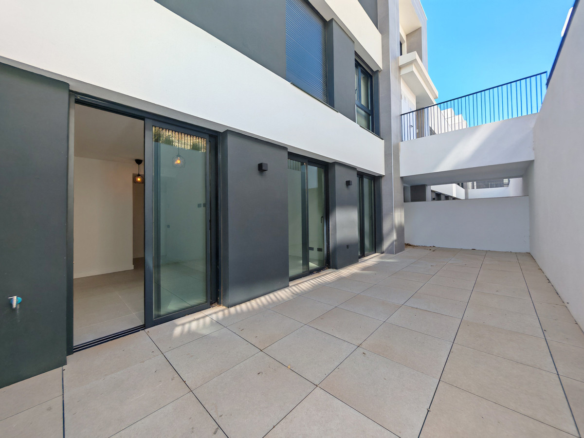 Se vende Apartamento Planta Media de 3 dormitorios en Costa Del Sol, Málaga, España