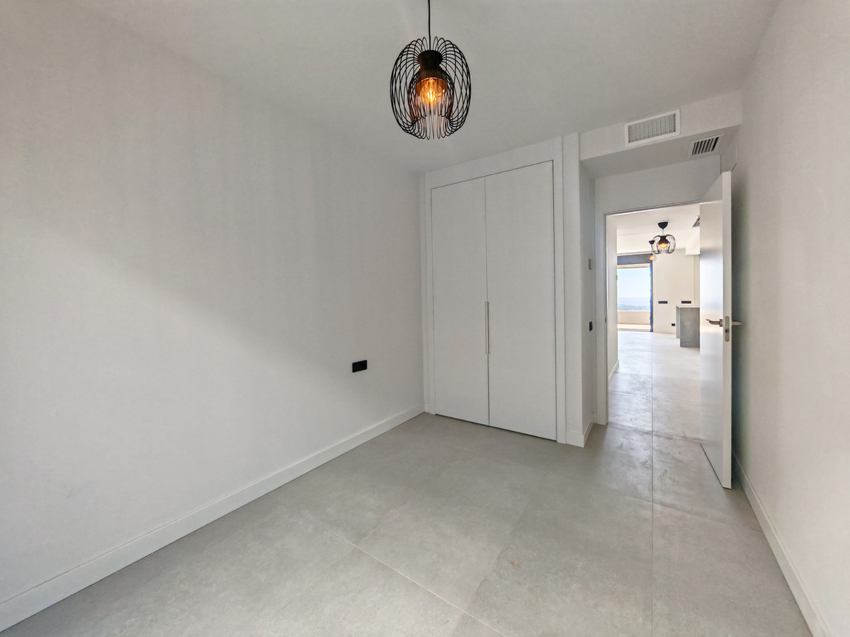 Se vende Apartamento Planta Media de 3 dormitorios en Costa Del Sol, Málaga, España