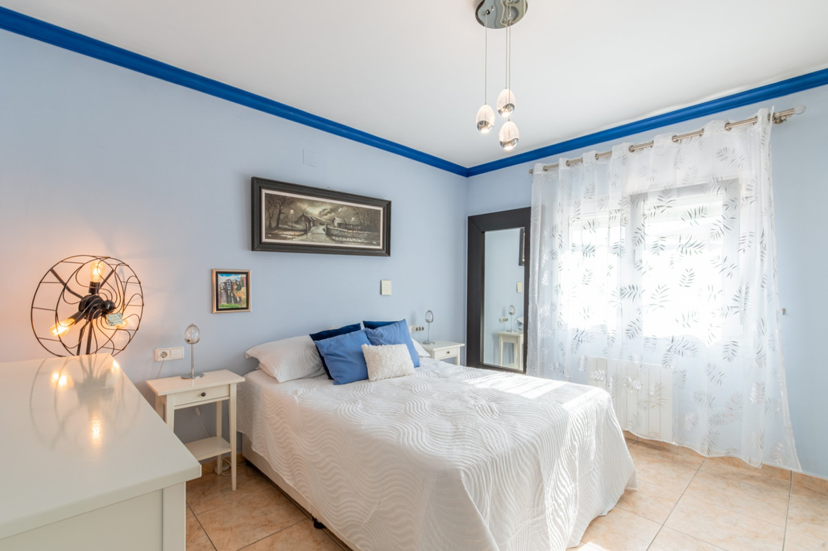 Se vende Villa - Chalet de 3 dormitorios en Costa Blanca, Alicante, España