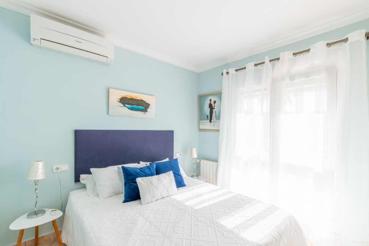 Se vende Villa - Chalet de 3 dormitorios en Costa Blanca, Alicante, España