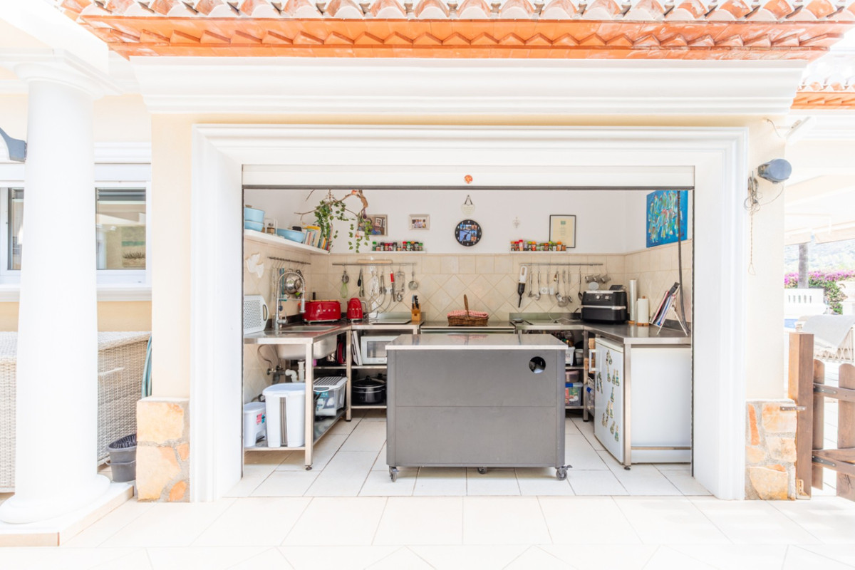 Se vende Villa - Chalet de 3 dormitorios en Costa Blanca, Alicante, España