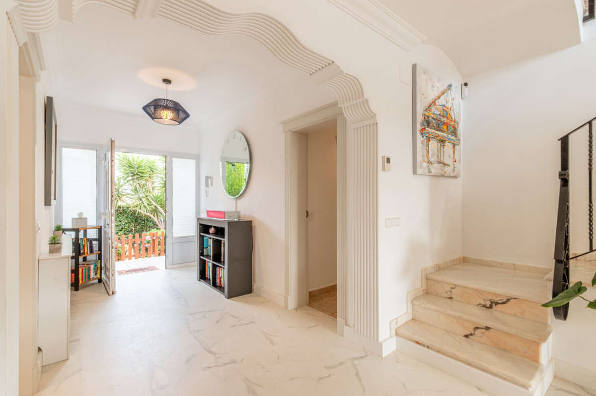 Se vende Villa - Chalet de 3 dormitorios en Costa Blanca, Alicante, España