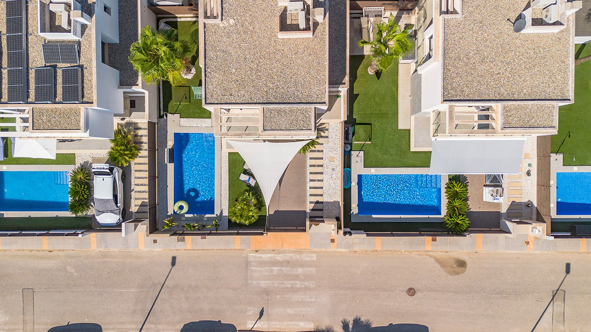 Se vende Villa - Chalet de 3 dormitorios en Costa Blanca, Alicante, España