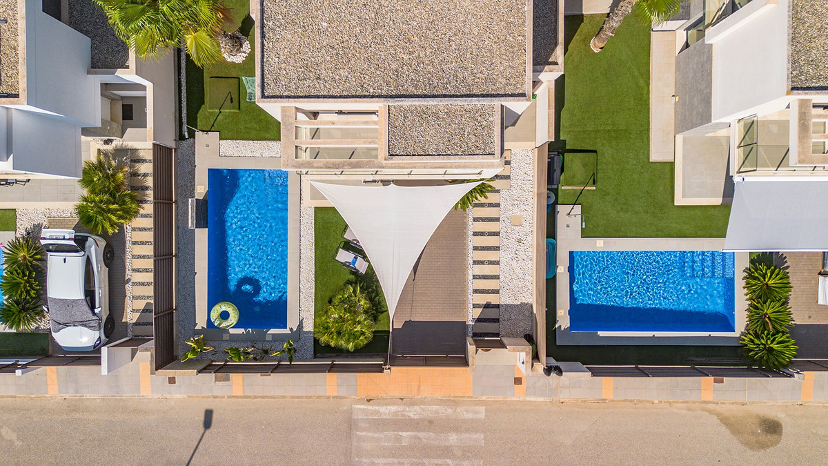 Se vende Villa - Chalet de 3 dormitorios en Costa Blanca, Alicante, España