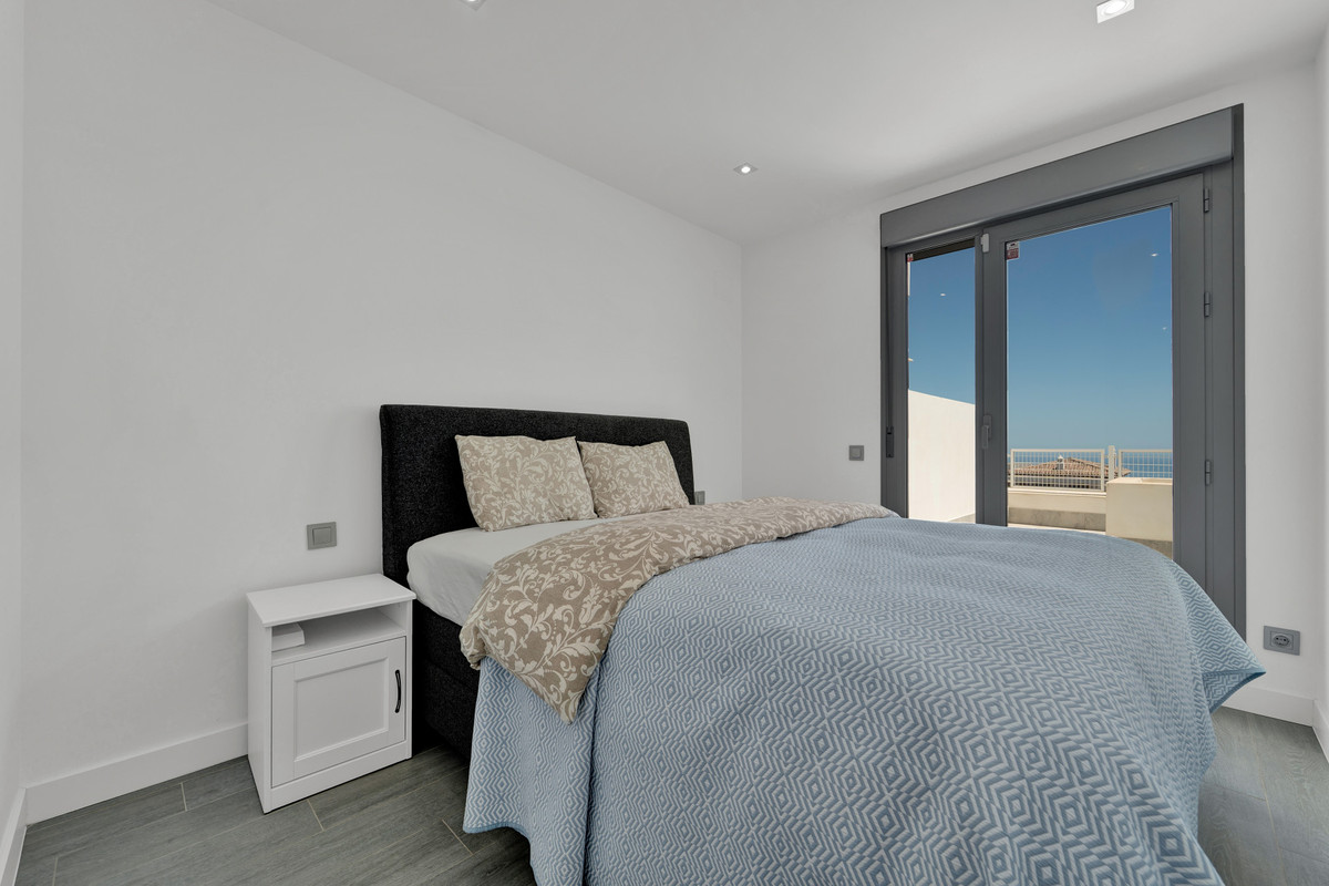 Se vende Apartamento Planta Baja de 2 dormitorios en Costa Del Sol, Málaga, España