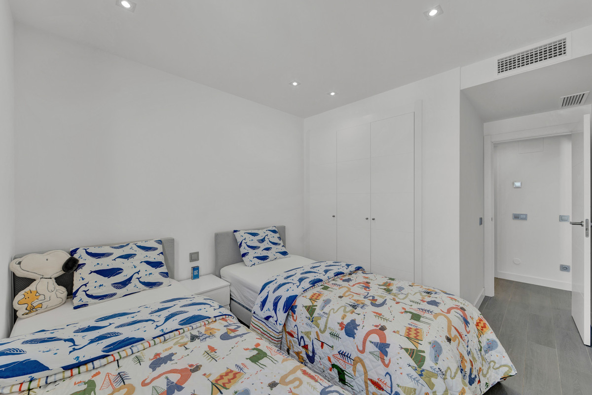 Se vende Apartamento Planta Baja de 2 dormitorios en Costa Del Sol, Málaga, España