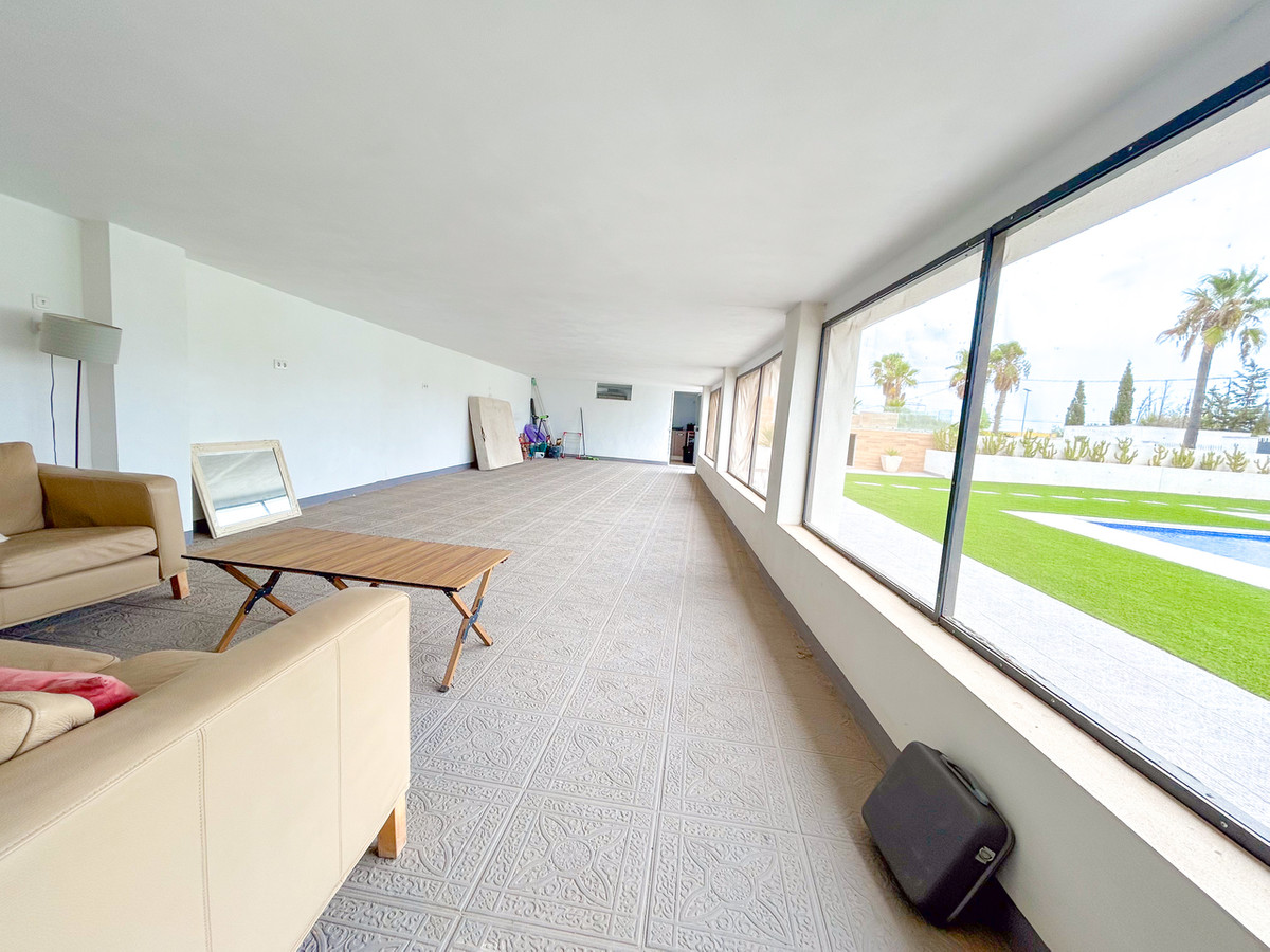 Se vende Villa - Chalet de 8 dormitorios en Costa Blanca, Alicante, España