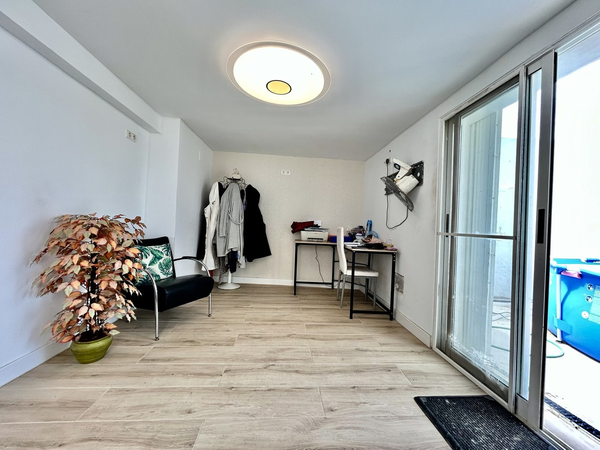Se vende Villa - Chalet de 8 dormitorios en Costa Blanca, Alicante, España