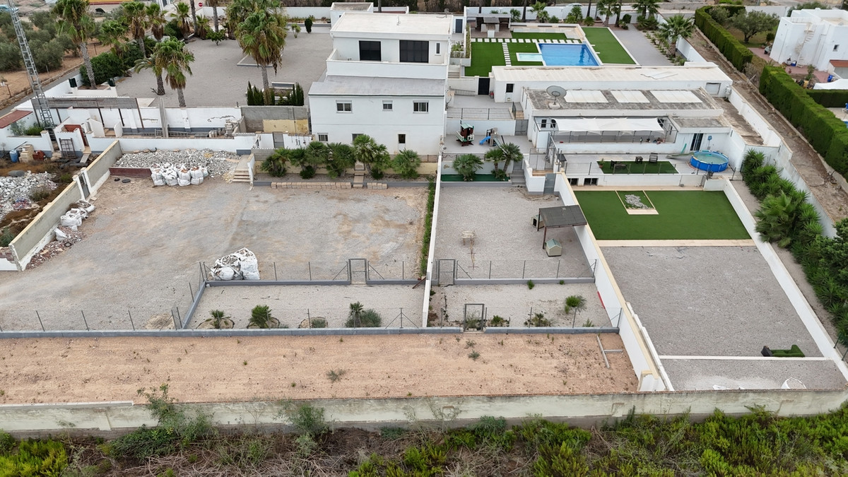 Se vende Villa - Chalet de 8 dormitorios en Costa Blanca, Alicante, España