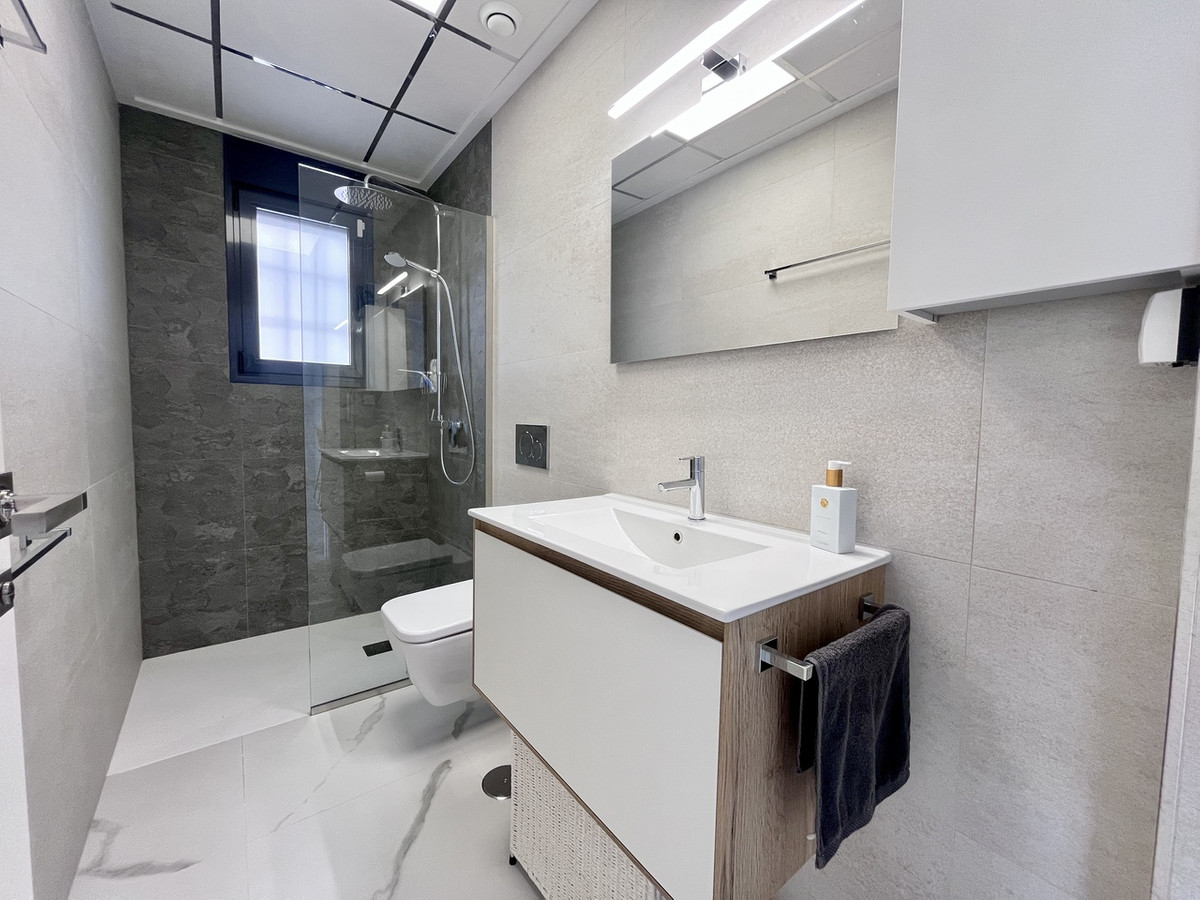 2 Bed Apartment for sale in San Miguel De Salinas Costa Blanca, Alicante, Spain