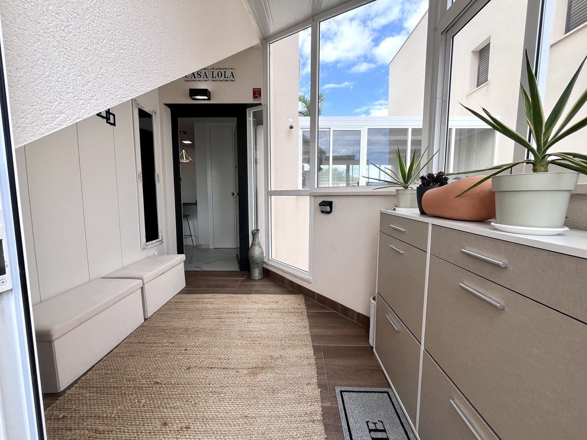 2 Bed Apartment for sale in San Miguel De Salinas Costa Blanca, Alicante, Spain
