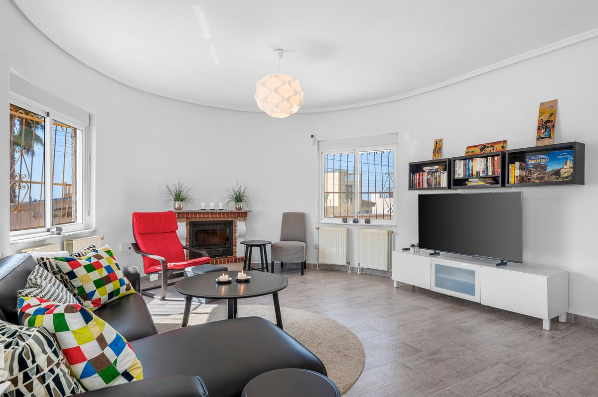 Se vende Villa - Chalet de 3 dormitorios en Costa Blanca, Alicante, España